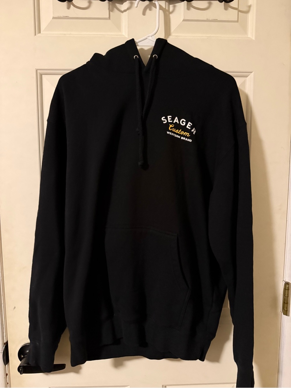 Black Seager Pullover Hoodie -